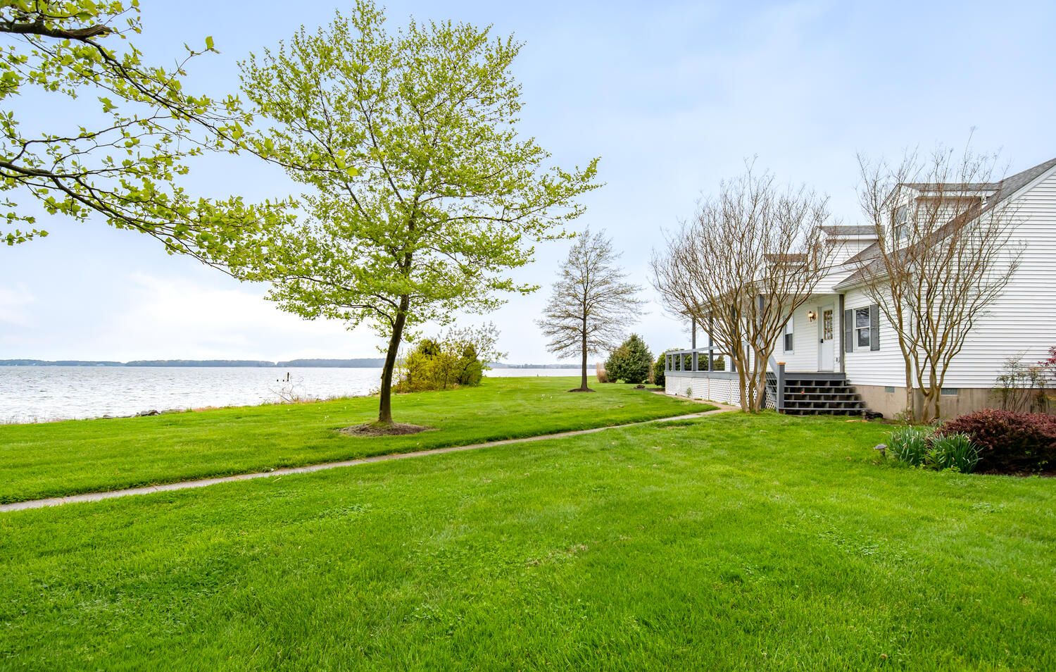 Point Cottage — photograph 2